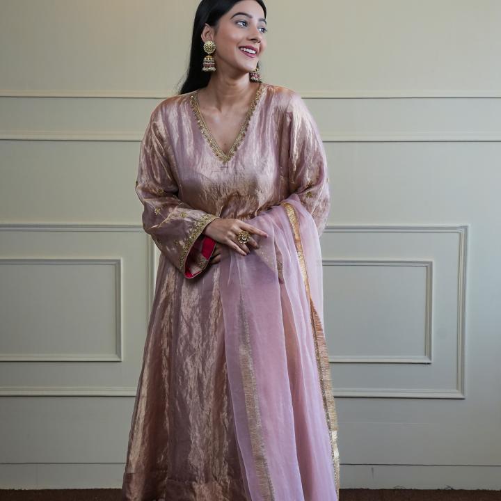 PAKISTANI SUIT