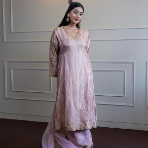 PAKISTANI SUIT