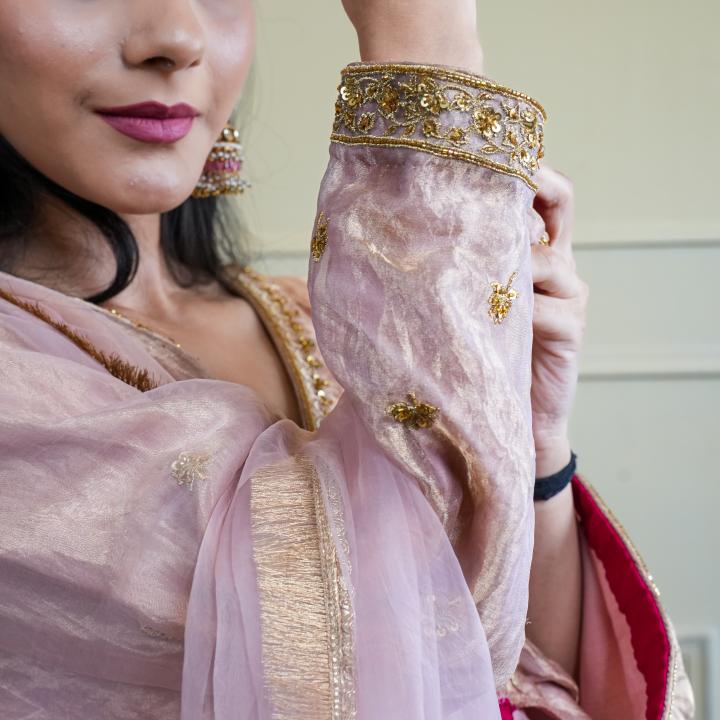 PAKISTANI SUIT